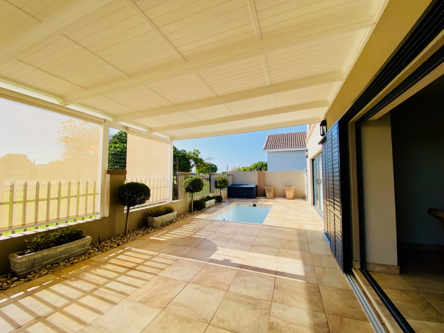 3 Bedroom Property for Sale in Country Club Western Cape